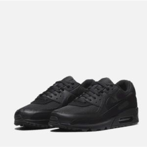 NWOT Nike Air Max 90 Black